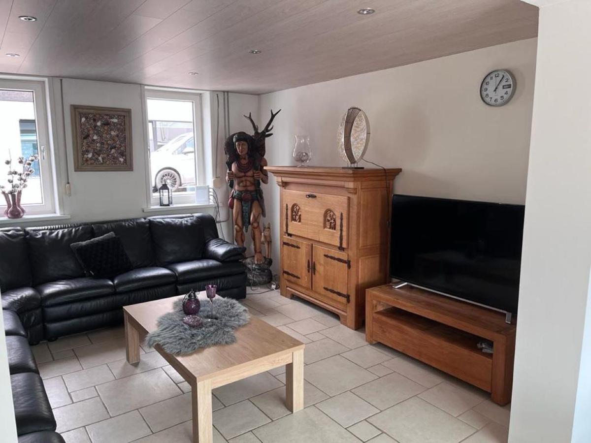 Comfortabele Woning Met Omheinde Tuin Aan Water Voor 12 P Остбург Экстерьер фото