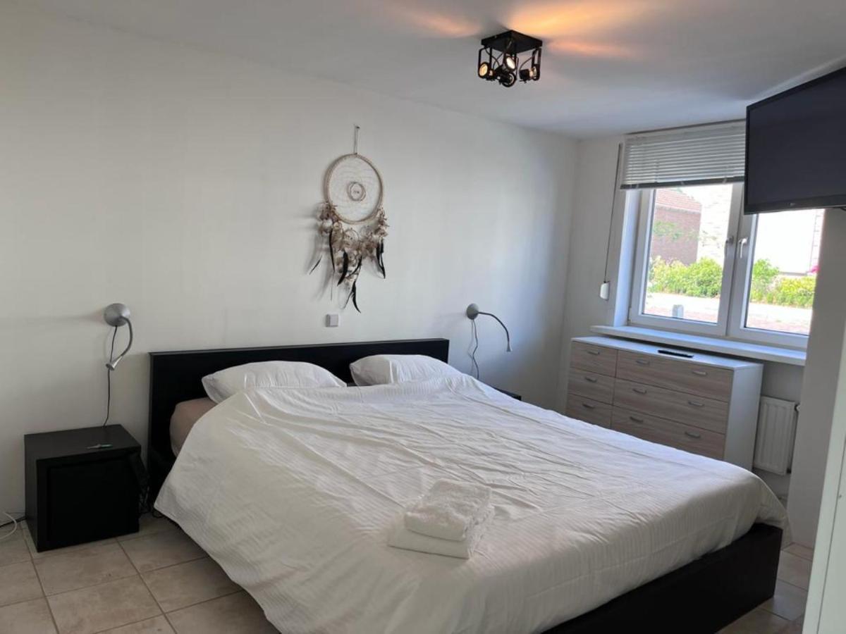 Comfortabele Woning Met Omheinde Tuin Aan Water Voor 12 P Остбург Экстерьер фото